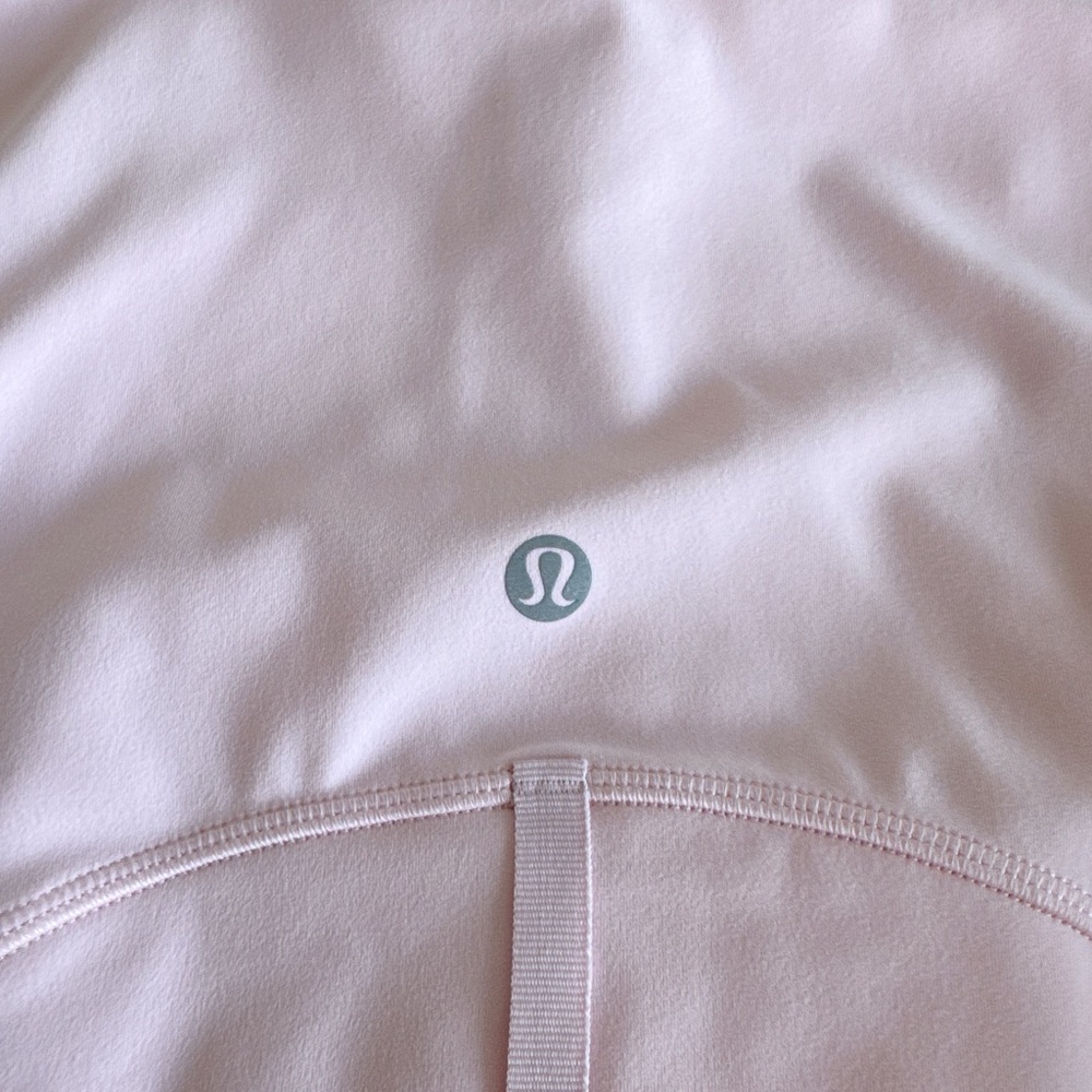 🚫 Sold - Lululemon Define Cropped Jacket *Nulu Strawberry Milkshake Size 4 - Picture 15 of 17